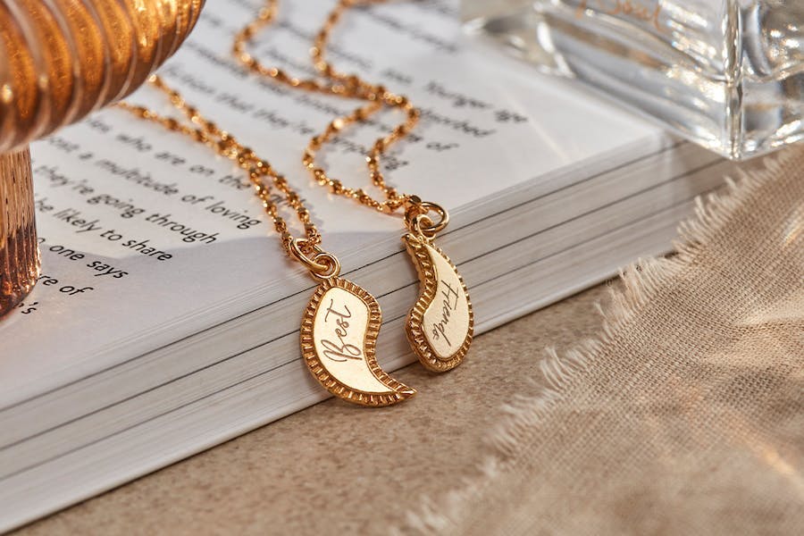 Gold personalised jewellery